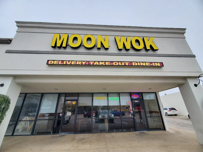 Moon Wok — chinese restaurant in Dallas