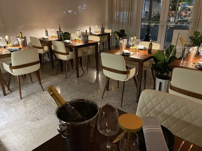 Nettuno Italian Seafood & Oysters