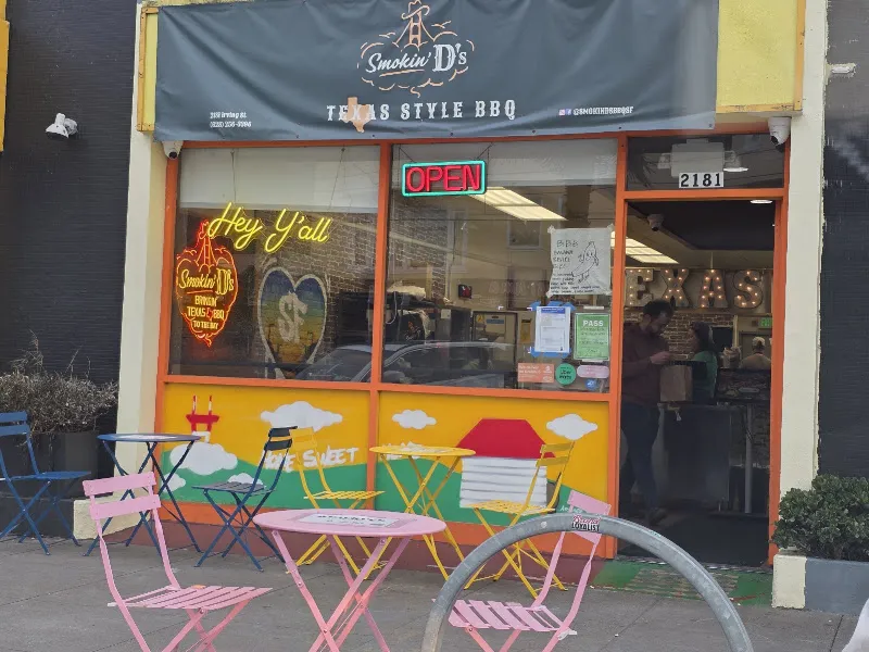 Smokin Dâs BBQ SF — dog-friendly restaurants in San Francisco