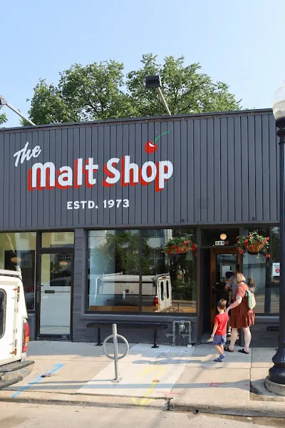 The Malt Shop — burger restaurant in Minneapolis